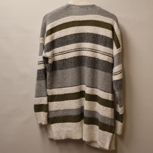 Stitch Fix Pink Clover Women's Millicent Size Medium Tunic White Green Gray - Picture 8 of 13